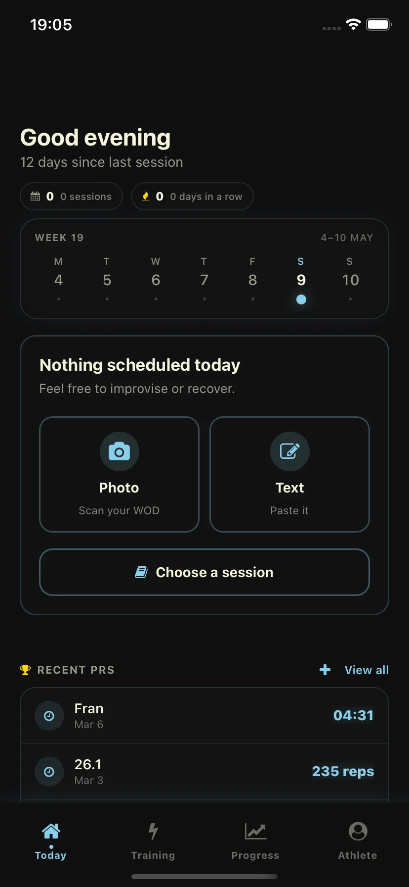 Evox, training app for CrossFit and Hyrox athletes: programs, timers, PR tracking